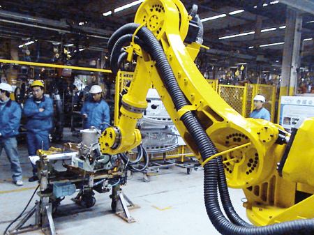 长安汽车:拟以自有资金出资2.25亿元参与设立长安机器人公司 以智能人形机器人技术发展多机器人产业板块