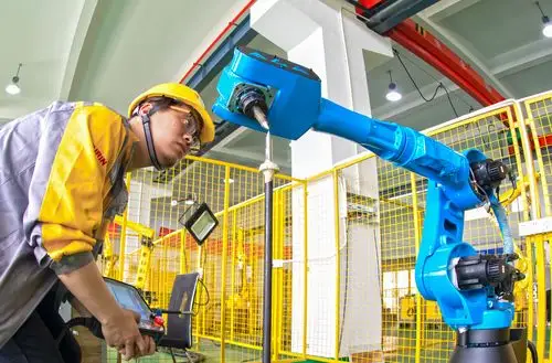 智能轨道型电力巡检机器人系统 设计方案